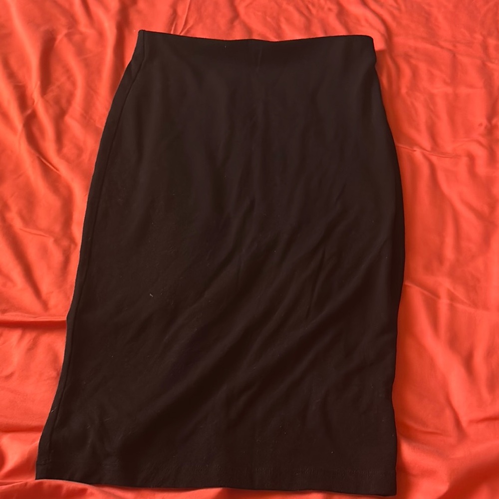 Elegant Black Pencil Skirt